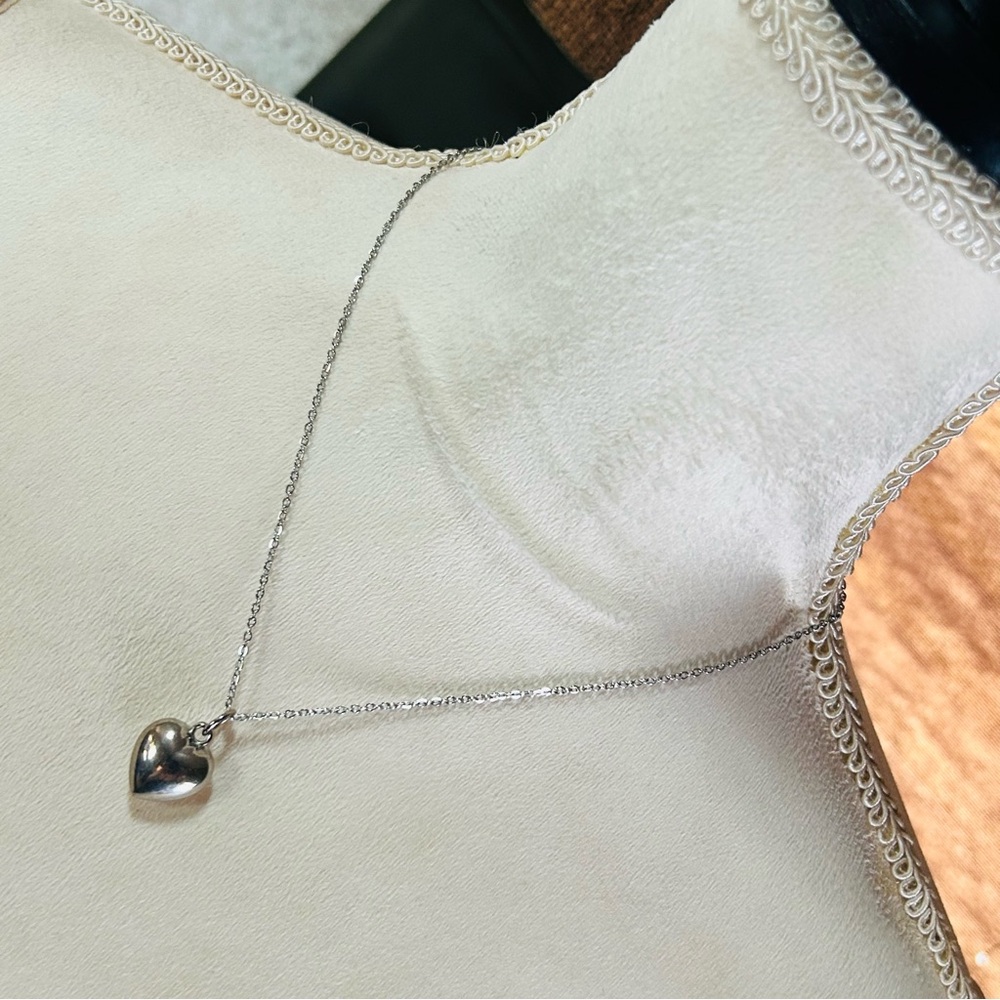 Handcrafted vintage heavy weight bubble heart pendant on chain necklace